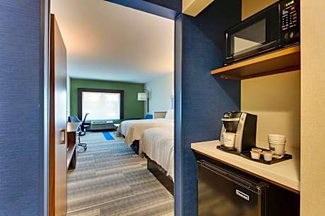 Suite with Two Queen Beds - Communications Access