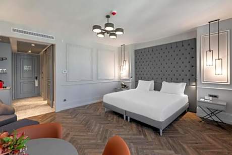 Superior King Room