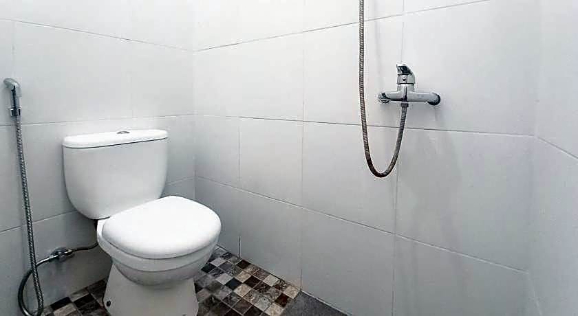 SPOT ON 91756 Alif House Syariah