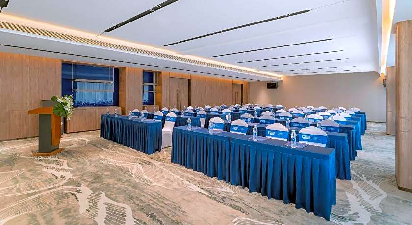 Holiday Inn Express Jiangmen Yinhu Bay By IHG