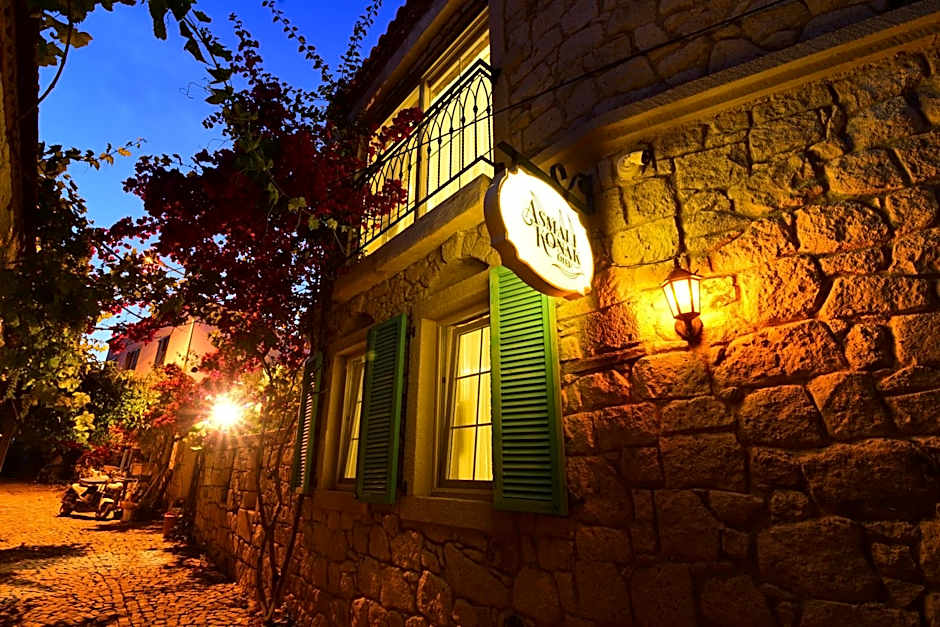Alacati Asmali Konak Hotel