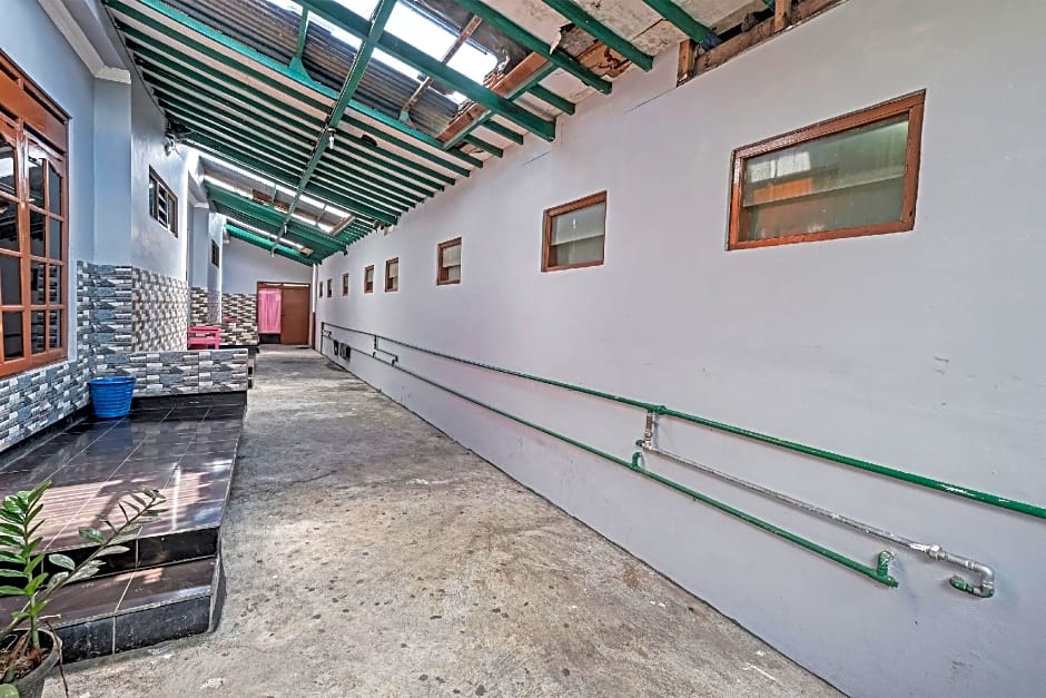 SPOT ON 91715 Hotel Citra Dewi 1