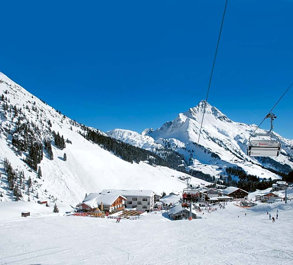 Hotel Steffisalp - Ski-in & Ski-out am Arlberg