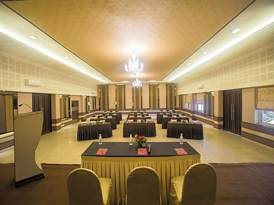 Grand Palace Hotel & Spa -Yercaud