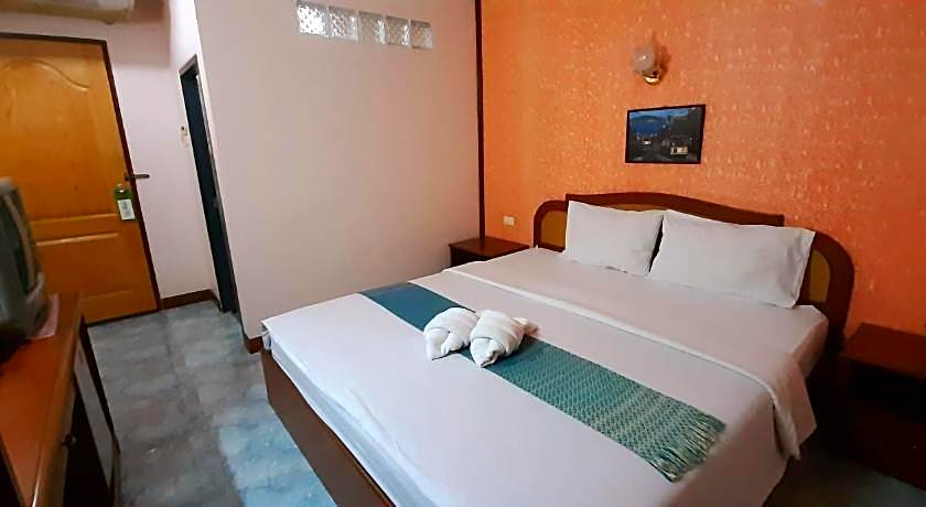 Thepparat Lodge Hotel