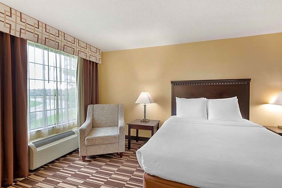 Best Western Plus Victor Inn & Suites