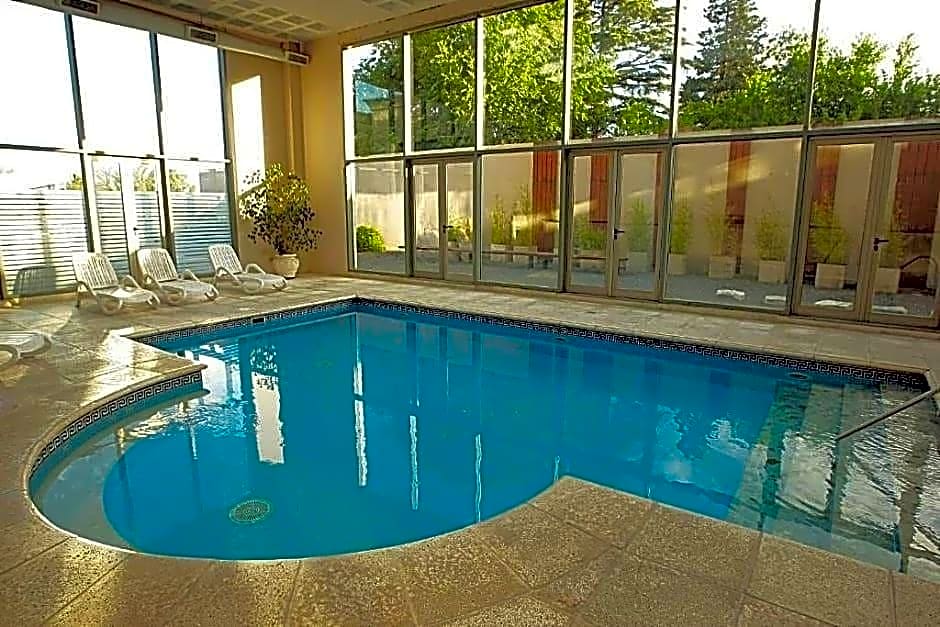 Howard Johnson Sierras Hotel and Casino