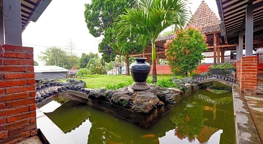 OYO 1808 New Bandungan Indah