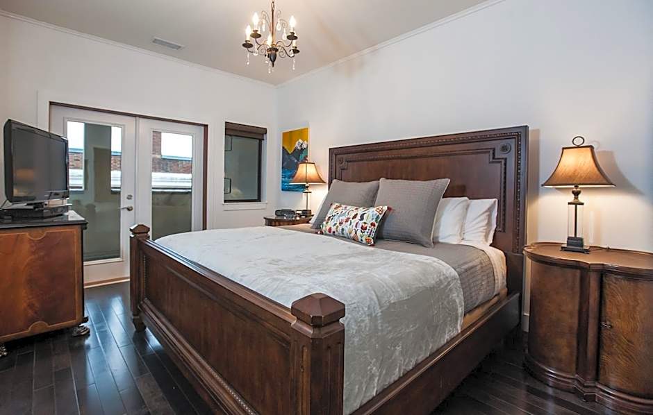 Alpenglow Penthouse by Revelstoke Vacations