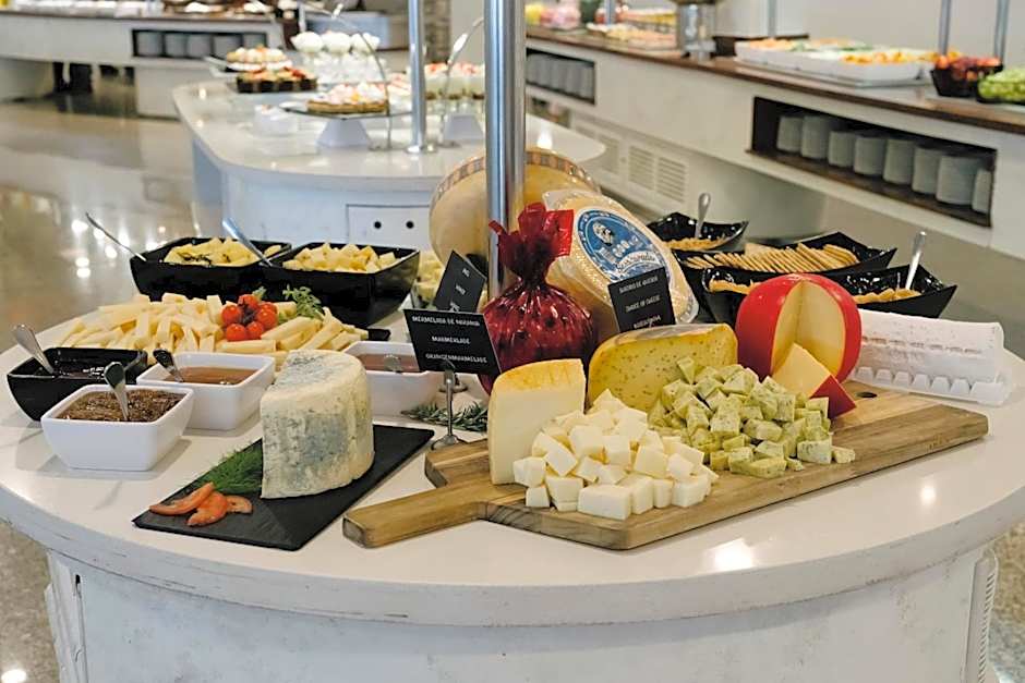 Alua Gran Camp de Mar