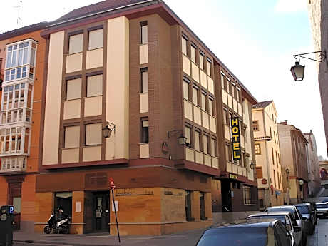 Hotel Arts - Gasteiz Centro