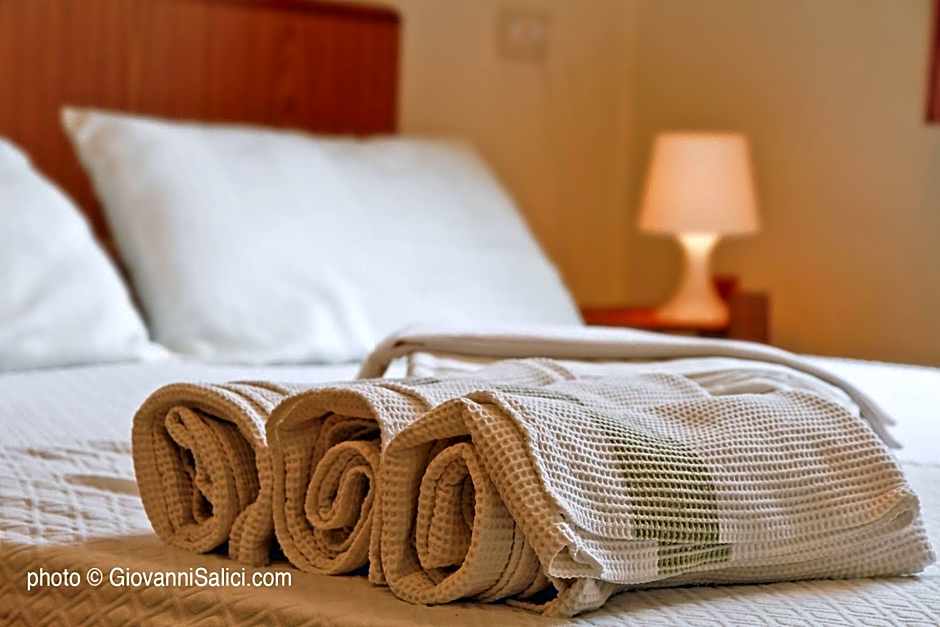 SANTANGELA Hostel & Rooms