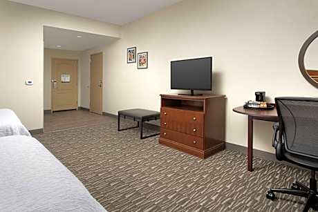 Queen Room with Two Queen Beds - Mobility and Hearing Access/Non-Smoking