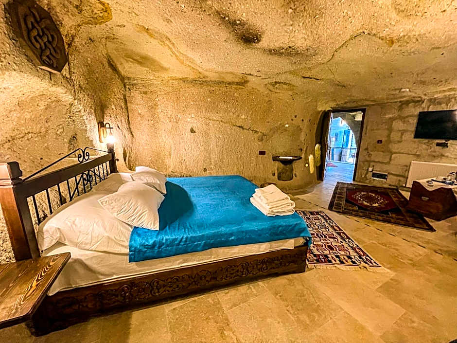 Takunya Cave Hotel