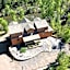 Four Seasons Lodge