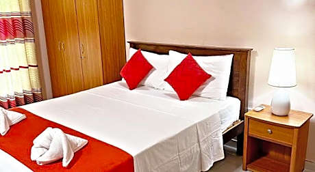 Lahiru Airport Villa