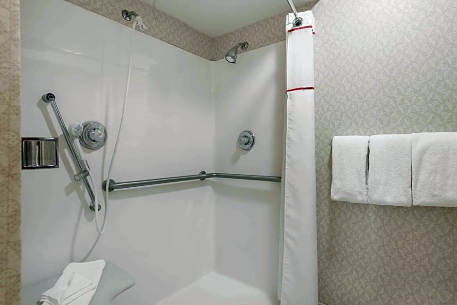 Value Suites Extended Stay - St Louis