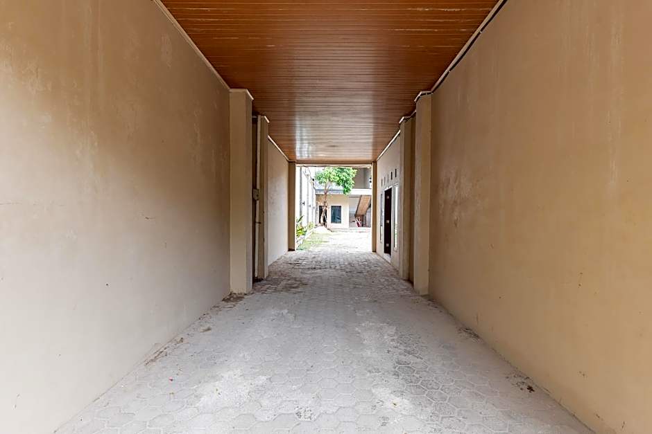 RedDoorz near Mall Boemi Kedaton 2 Lampung