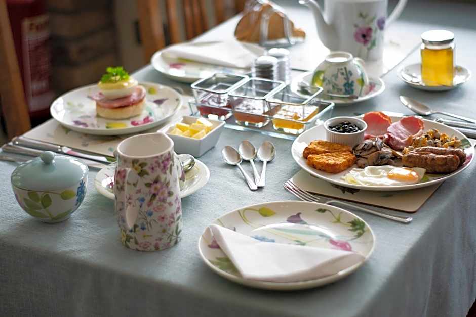 Pontyclerc Farm House Bed and Breakfast