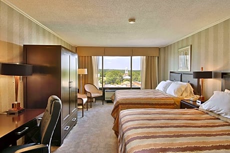 2 Queen Beds Non-Smoking Room