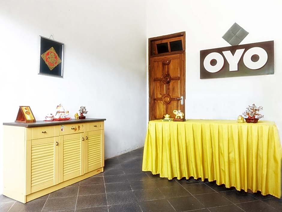 OYO 801 Hansa Homestay