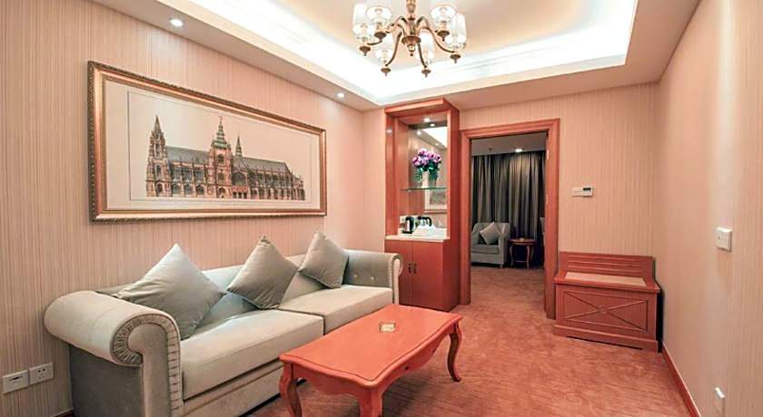 Vienna Hotel Rugao Zhengxiang Square branch