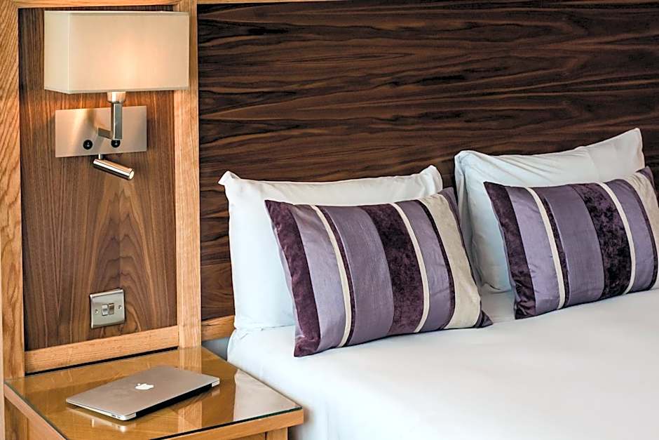 Aspect Hotel Park West