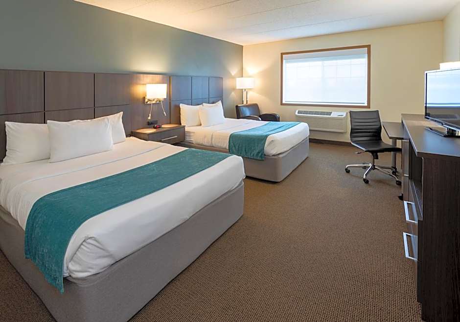 Paynesville Inn & Suites