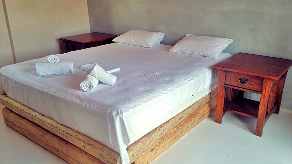 Spathi Beach Suites Kea