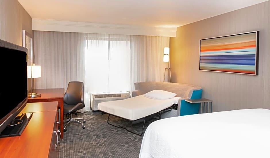 Courtyard by Marriott Bloomington