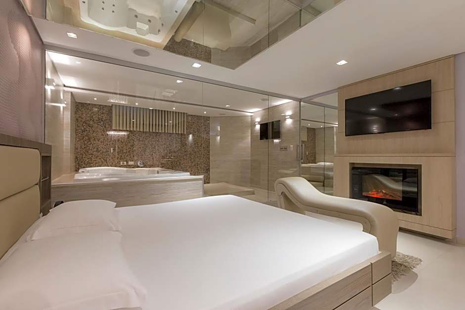 Poeme Motel by Drops