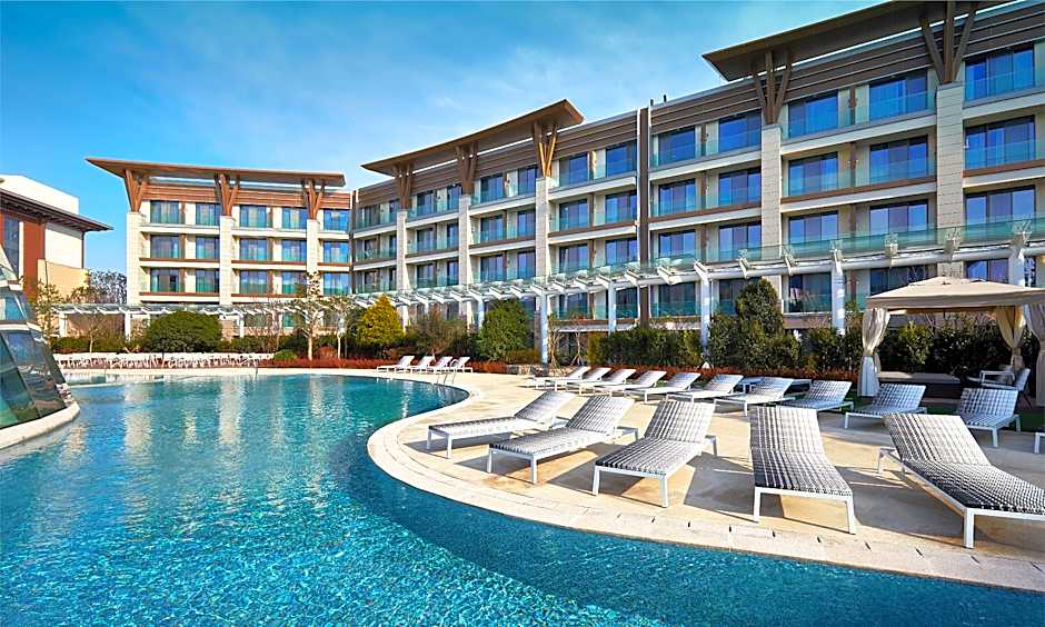 Marriott Jeju Shinhwa World Hotel