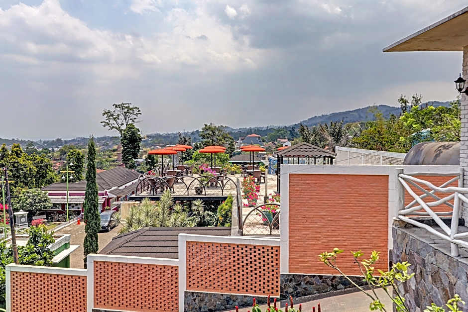 OYO 90617 Rumah Oma Opa