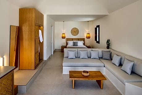 Superior Suite with outdoor jacuzzi