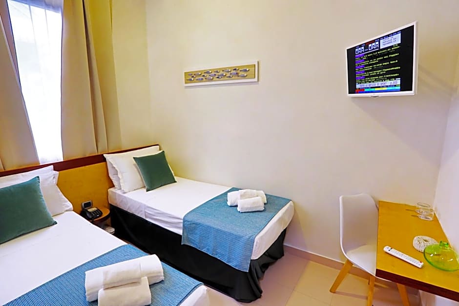 Piccadilly Hotel