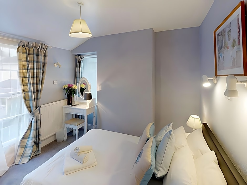 Foto 1 di 6 di Classic 1 King Bed Suite
