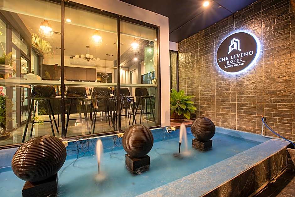 The living Hotel Samutprakan