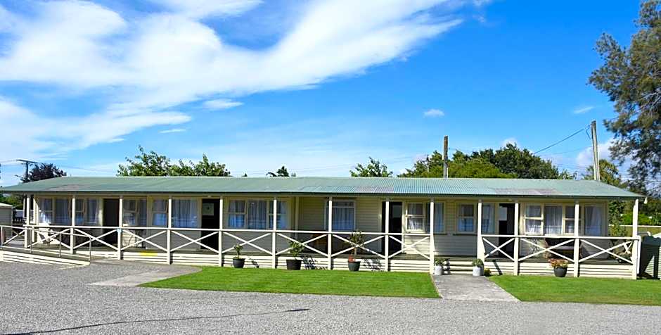 Featherston Motels And Camping