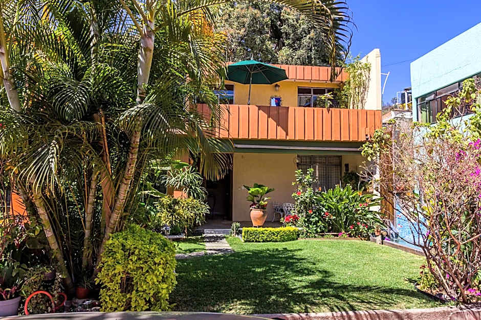 Casa de las Palmas Guest House