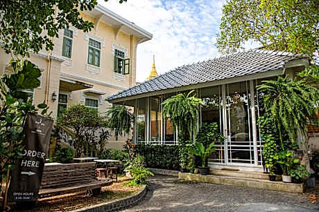 Baan 2459 Heritage House