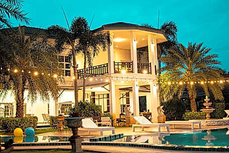 Saitong Resort