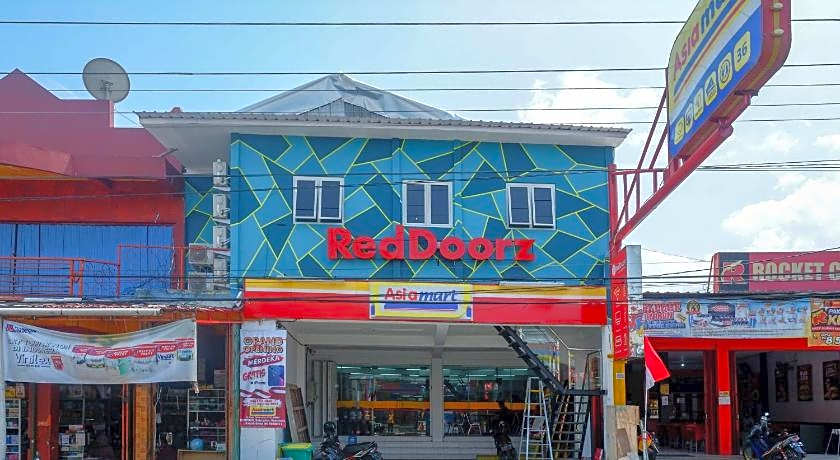 RedDoorz @ Jalan Raya Baturaden 2
