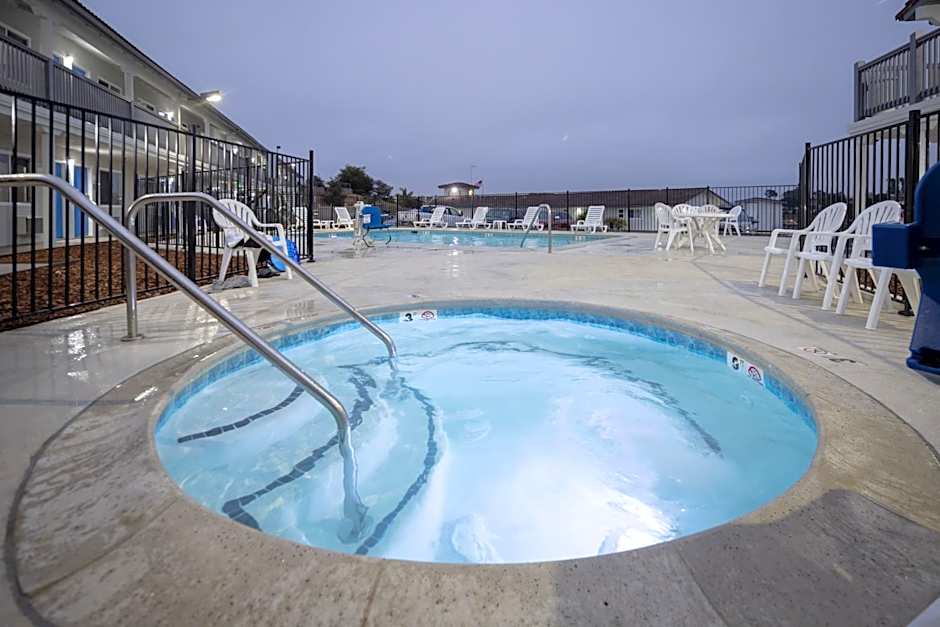 Days Inn by Wyndham Arroyo Grande/Pismo Beach