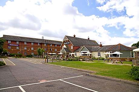 Premier Inn Huntingdon - A1/A14