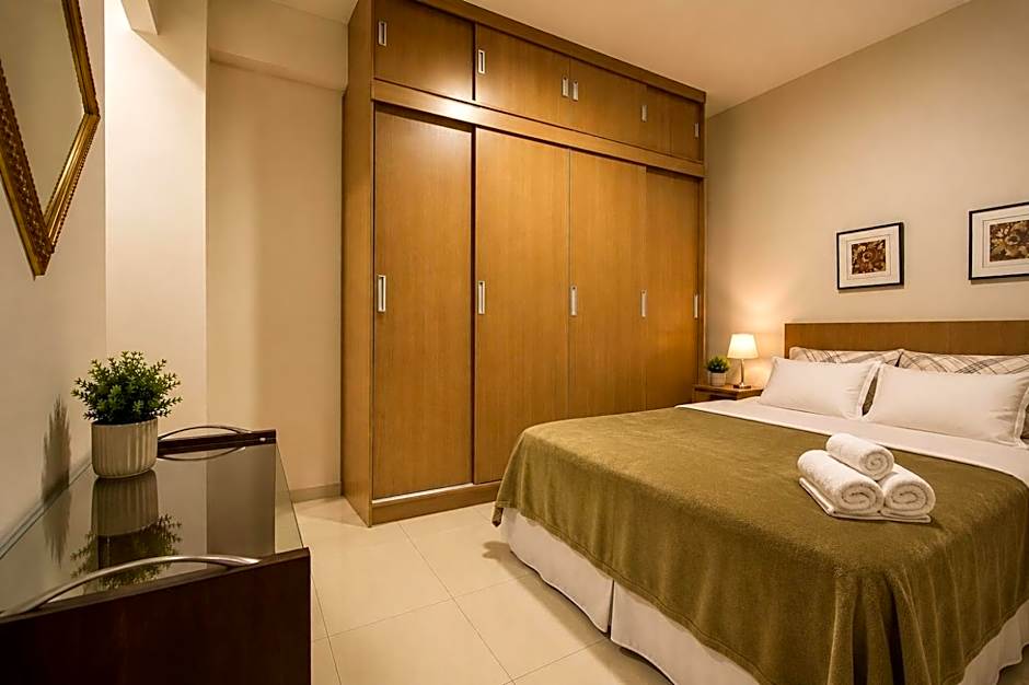 Comfortable 3 Bedrooms: Side Sea View
