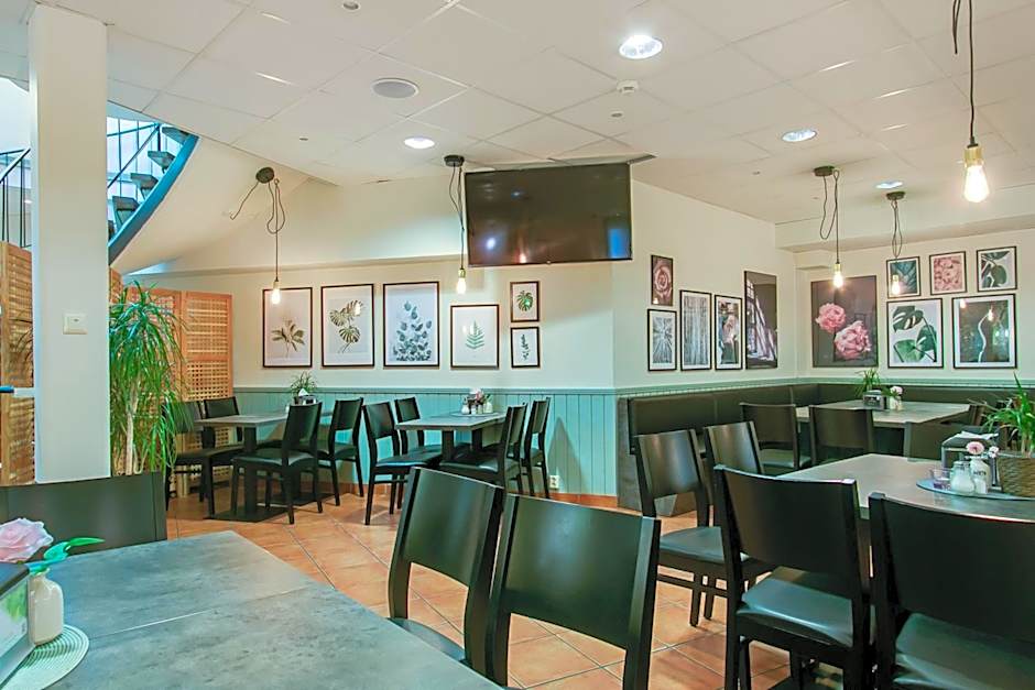 First Hotel Brommaplan