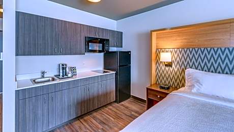 King Room with Kitchen and Sofa - Non-Smoking