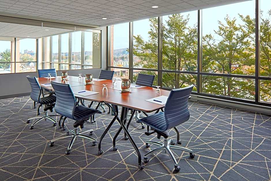 Delta Hotels by Marriott Sherbrooke Conference Centre