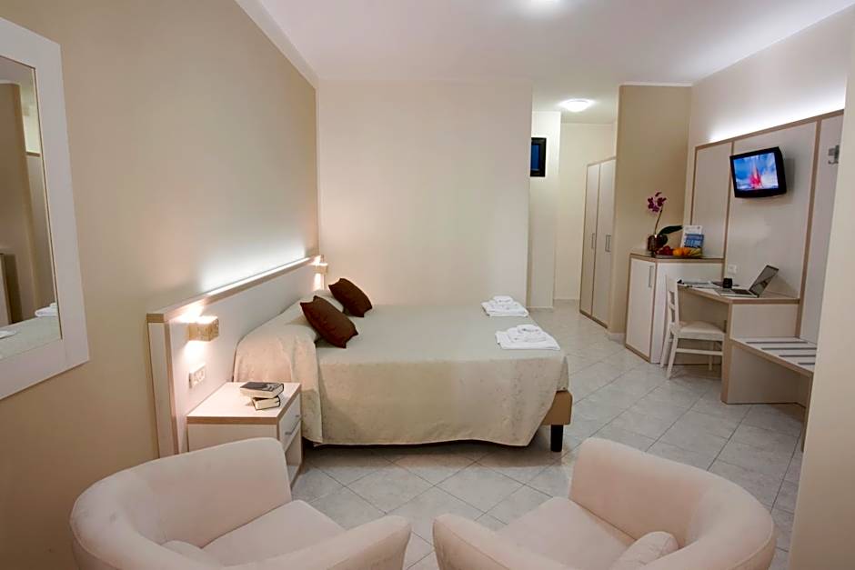 Photo 1 of 9 of Comfort 1 Double Bed or 2 Beds
