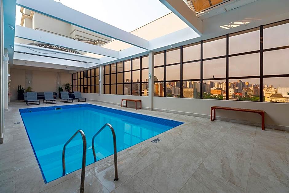 Mercure Curitiba Golden Hotel